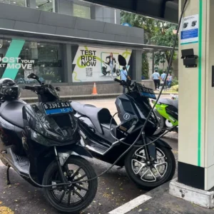 Alva Pilih Motor Listrik Model Cas di Indonesia, Tolak Sistem Tukar Baterai