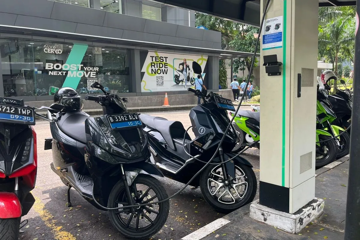 Alva Pilih Motor Listrik Model Cas di Indonesia, Tolak Sistem Tukar Baterai