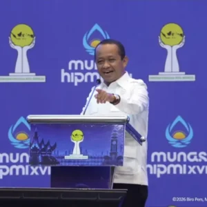Bahlil Ungkap Proyek Hilirisasi Ekosistem Baterai Mobil di 2026