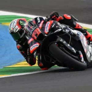 Bezzecchi Minta Maaf kepada Marshal Setelah Insiden di MotoGP Ceko 2026