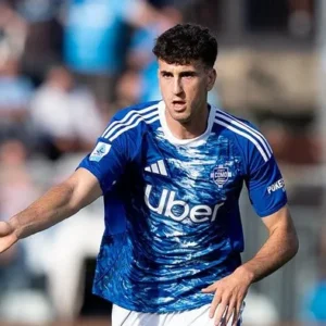 Chelsea Dekati Bek Como Jacobo Ramon Jelang Musim Depan