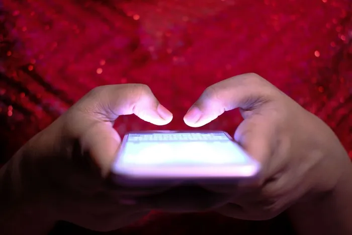 DANA Gelar Posko Bantuan Keliling Cegah Penipuan Online di Indonesia