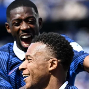 Dembele Dapat Kritikan Meski Mbappe Sebut Dia Pemenang Ballon d’Or