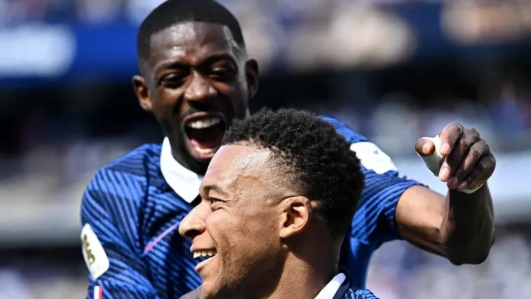 Dembele Dapat Kritikan Meski Mbappe Sebut Dia Pemenang Ballon d'Or