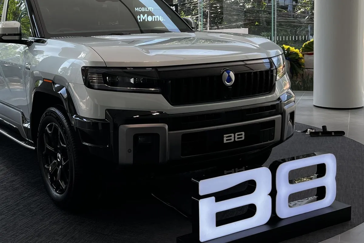 Denza Perkenalkan Model SUV Terbaru, Denza B8, dengan Desain Kokoh dan Modern