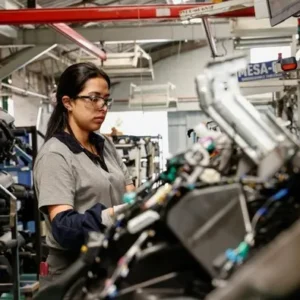 Dua Pabrik Komponen Otomotif Jepang Berencana Pindah ke Vietnam dan Dampak PHK di RI