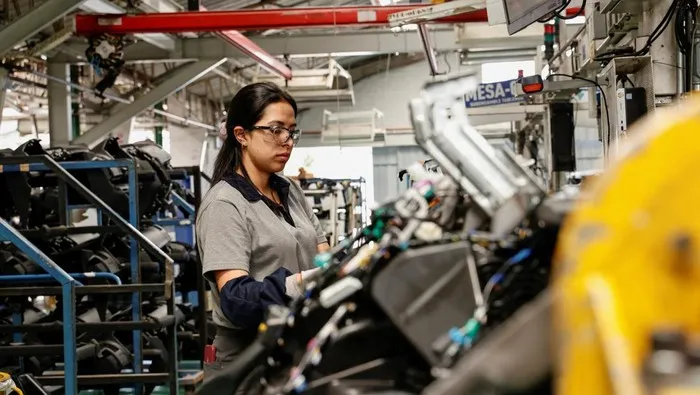 Dua Pabrik Komponen Otomotif Jepang Berencana Pindah ke Vietnam dan Dampak PHK di RI