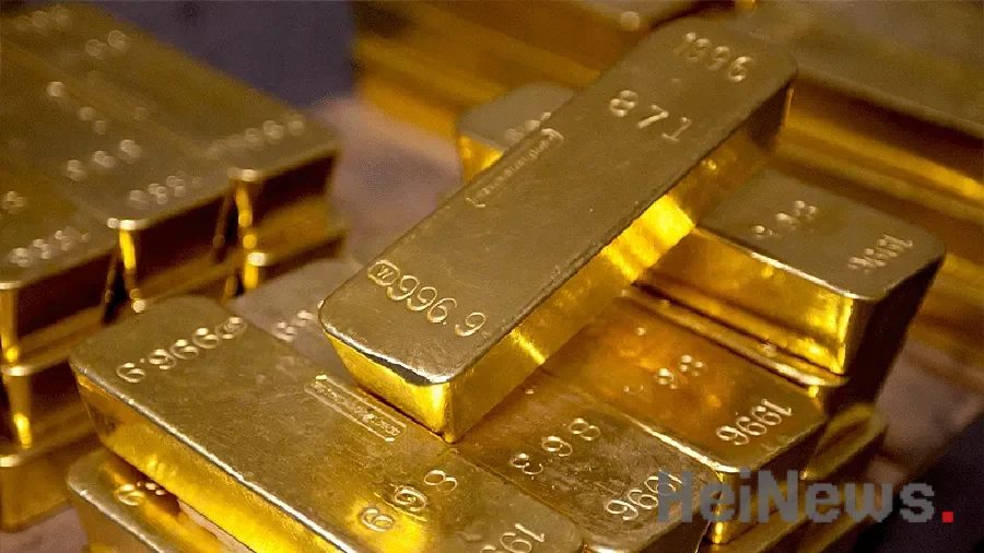 Harga Emas Dunia Menguat, Namun Masih Tertekan Ekspektasi Suku Bunga The Fed