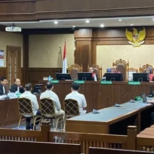 John Field Bos Blueray Cargo Dituntut 3 Tahun Penjara karena Suap Bea Cukai