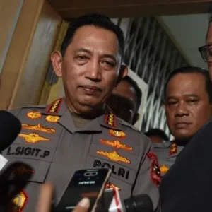 Kapolri Jelaskan Kewenangan Penahanan Roy Suryo dan dr Tifa ke Jaksa
