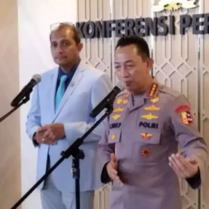 Kapolri Jenderal Listyo Sigit Buka Suara Soal Penahanan Roy Suryo dan dr Tifa