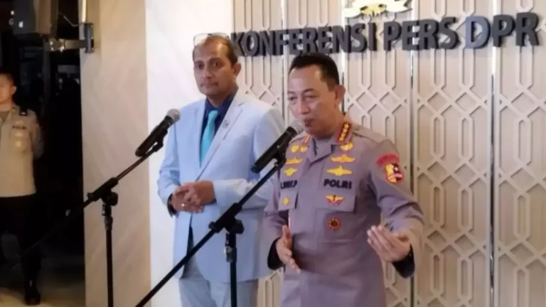 Kapolri Jenderal Listyo Sigit Buka Suara Soal Penahanan Roy Suryo dan dr Tifa