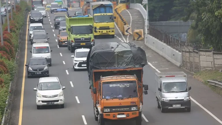 Kementerian Perhubungan Awali Pengawasan Truk ODOL lewat ETLE HUB