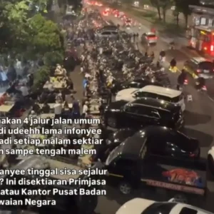 Kesemrawutan Lalu Lintas di Jalan Mayjen Sutoyo Cawang Jakarta Timur