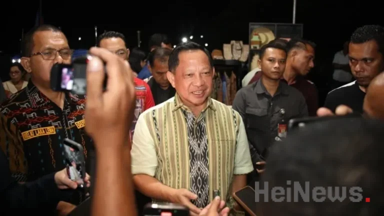 Mendagri Apresiasi Parade Tenun Belu untuk Budaya dan Ekonomi Daerah