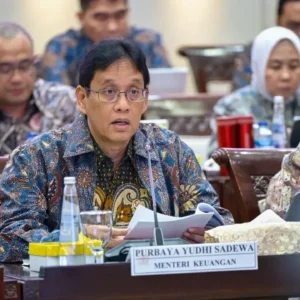 Menkeu Purbaya Tegaskan Penindakan Terhadap Pakaian Bekas Impor Ilegal