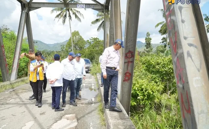 Menteri PU Tinjau Infrastruktur Pascagempa Sulawesi Tengah dan Utamakan Keamanan