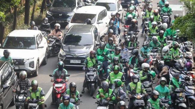Mulai 1 Juli 2026, Komisi Ojek Online Turun Jadi 8 Persen