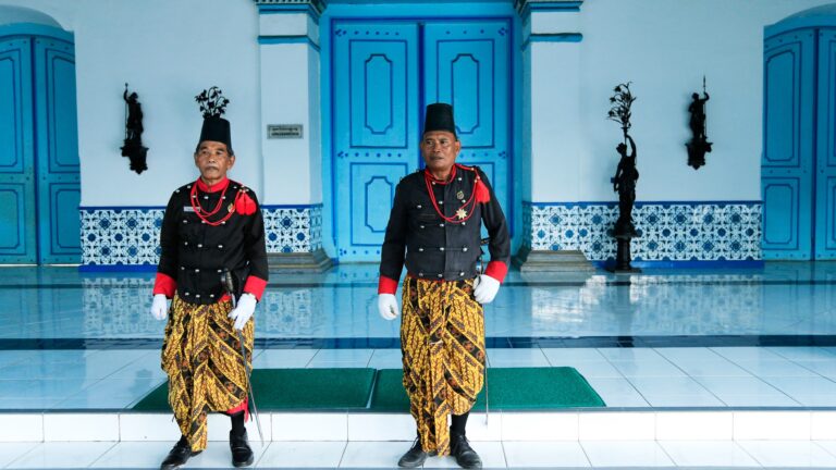 Prabowo Panggil Rosan Roeslani dan Brian Yuliarto ke Istana Senin Siang