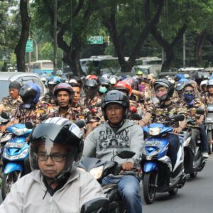 Presiden Prabowo Umumkan Penutupan 240 BUMN Rugi untuk Hemat Anggaran Negara