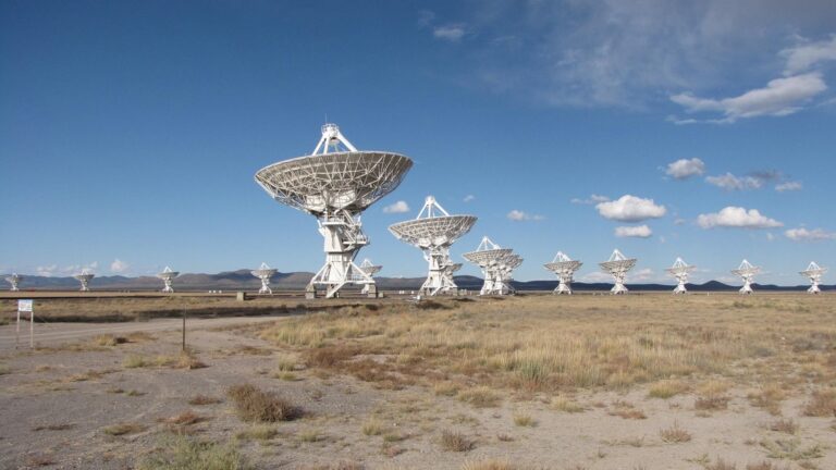 Caltech Bangun Deep Synoptic Array, Teleskop Radio 1.650 Antena di Nevada