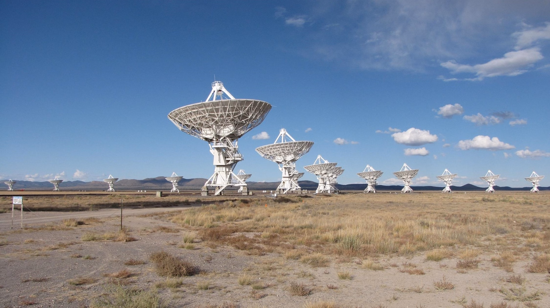 Caltech Bangun Deep Synoptic Array, Teleskop Radio 1.650 Antena di Nevada