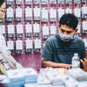 Kementerian UMKM Wajibkan Diskon 50% Biaya Layanan untuk Usaha Kecil dan Mikro