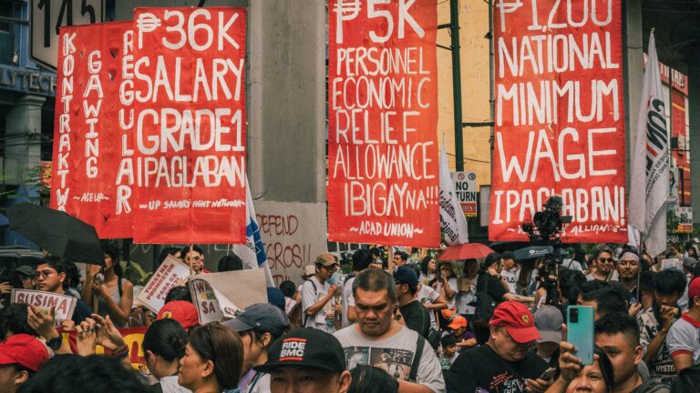 Prabowo Sebut Gaji Guru dan PNS Tak Naik Akibat Kebocoran Negara Rp2.500 Triliun