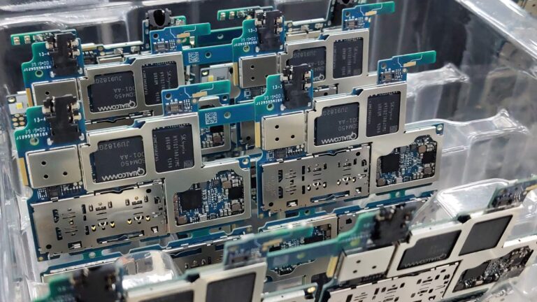 Kenaikan Harga Komponen Batalnya Peluncuran Ponsel CMF Nothing di 2023