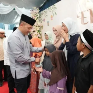 PTPN IV PalmCo Salurkan Bantuan Sosial untuk Anak Yatim dan Rumah Ibadah