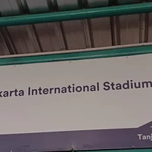Stasiun KRL Jakarta International Stadium Resmi Beroperasi Hari Ini