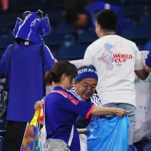 Suporter Jepang Bersihkan Stadion Usai Kemenangan 4-0 atas Tunisia di Piala Dunia 2026