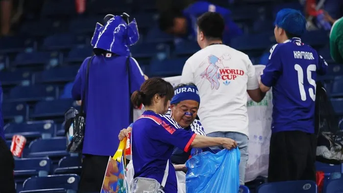 Suporter Jepang Bersihkan Stadion Usai Kemenangan 4-0 atas Tunisia di Piala Dunia 2026