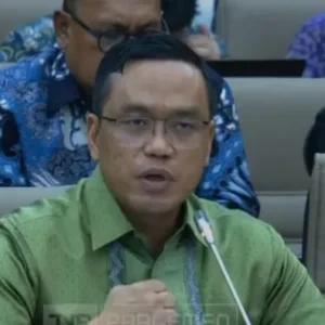 Wakil Ketua DPR Hubungi Direktur Utama Pertamina Terkait Ancaman PHK Buruh