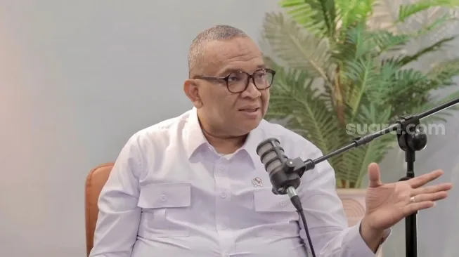 Wamenaker Sebut Alasan Pembatasan Aturan Outsourcing untuk Empat Pekerjaan